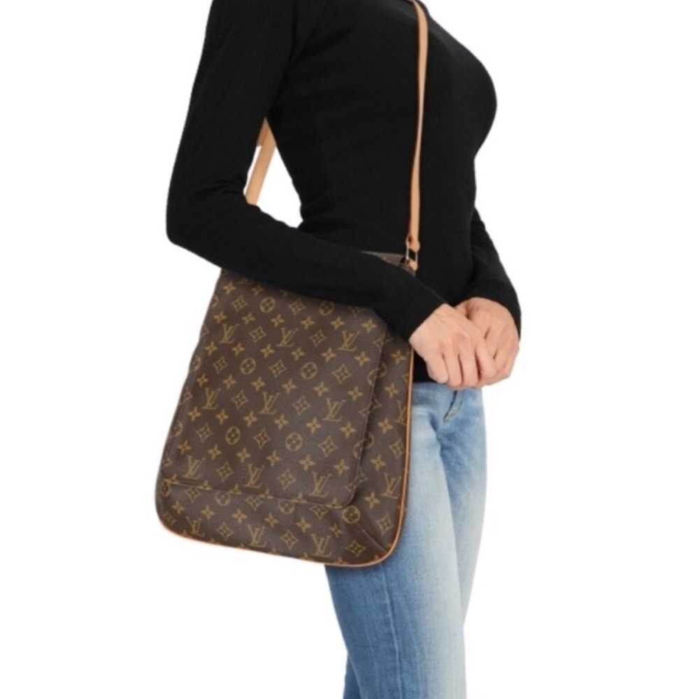 Authentic Louis Vuitton Musette shoulder bag brown monogram canvas
